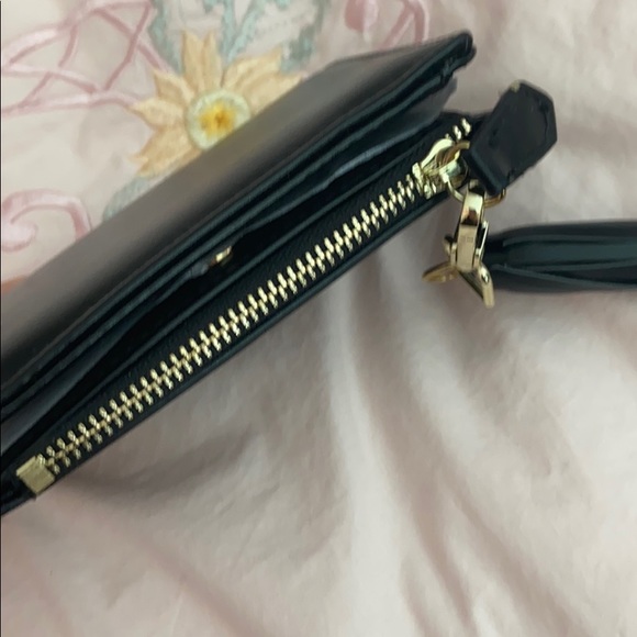 korean black glossy tasseled charm wallet - Picture 2 of 7